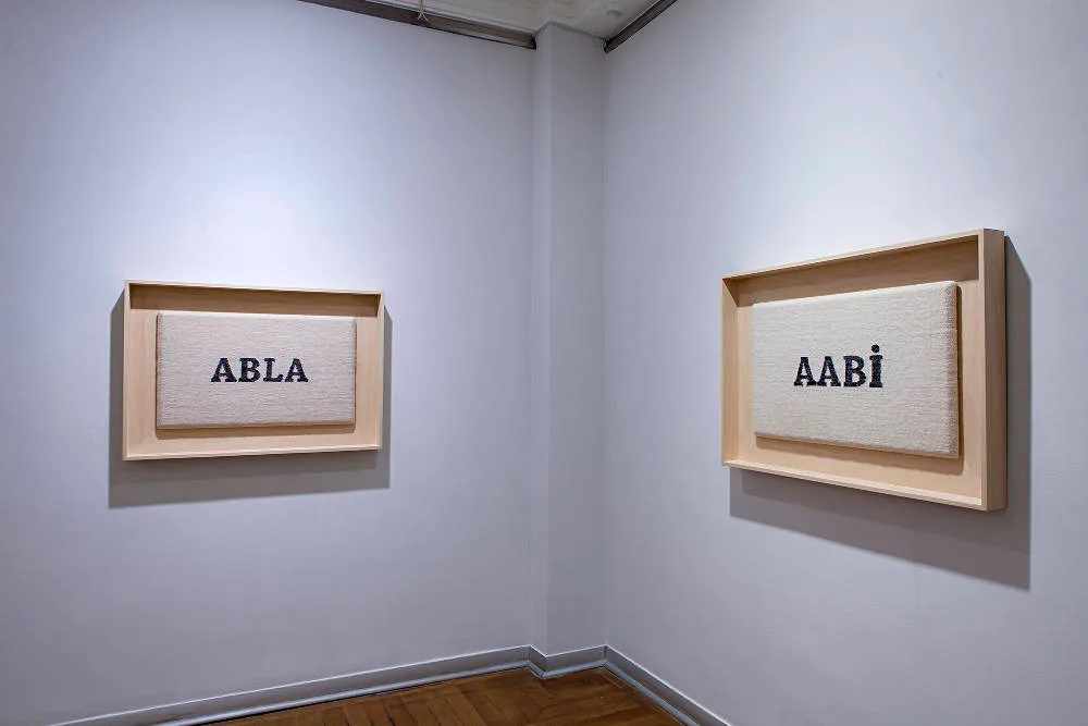 Zilberman-Gallery-Gulcin-Aksoy-5 Gülçin AKSOY: “A” ve “Sevdiğim Aile Mezarlığı”