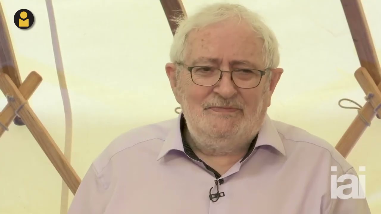 Neden kahkaha atarız? Terry Eagleton gülmenin felsefesini anlatıyor