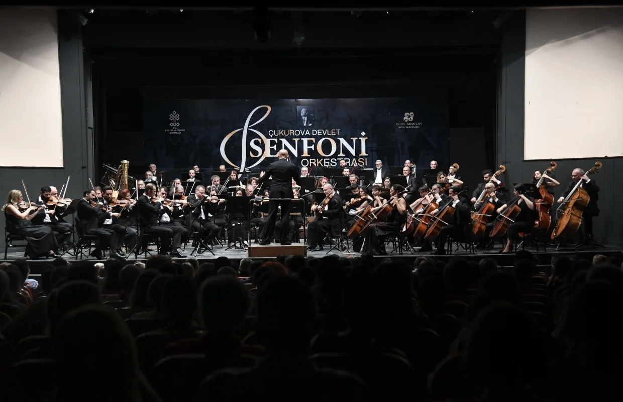 Çukurova Devlet Senfoni Orkestrası’nın Yaza Merhaba Konserleri başladı.