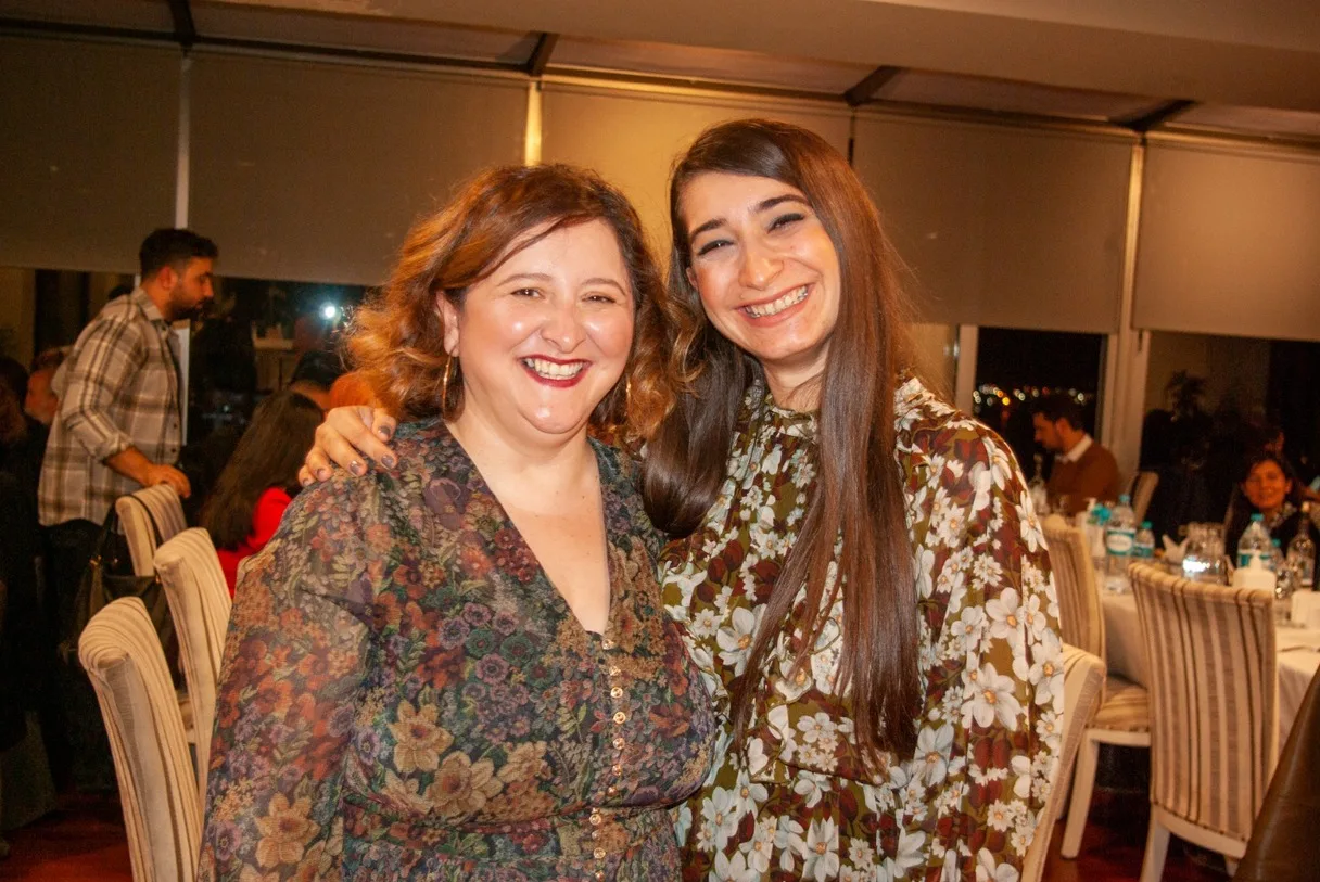 Düşbaz Kitaplar Üzerine