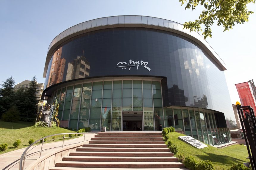 ZDL. SANATÇI EVİ MÜZELERİ: Müze Sahibi Olmanın Dayanılmaz Cazibesi