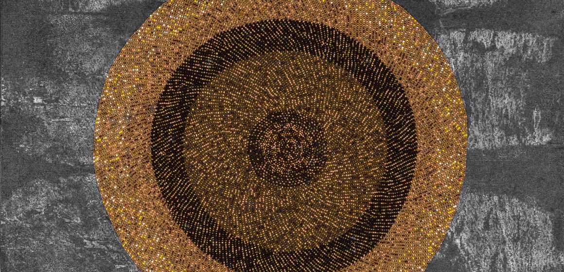 Tuval üstüne tığ işi boncuk, 60x60 cm, 2024 (1) İçeriden Dışarıya: Bayburtlu Kadınlardan Hikâyeler