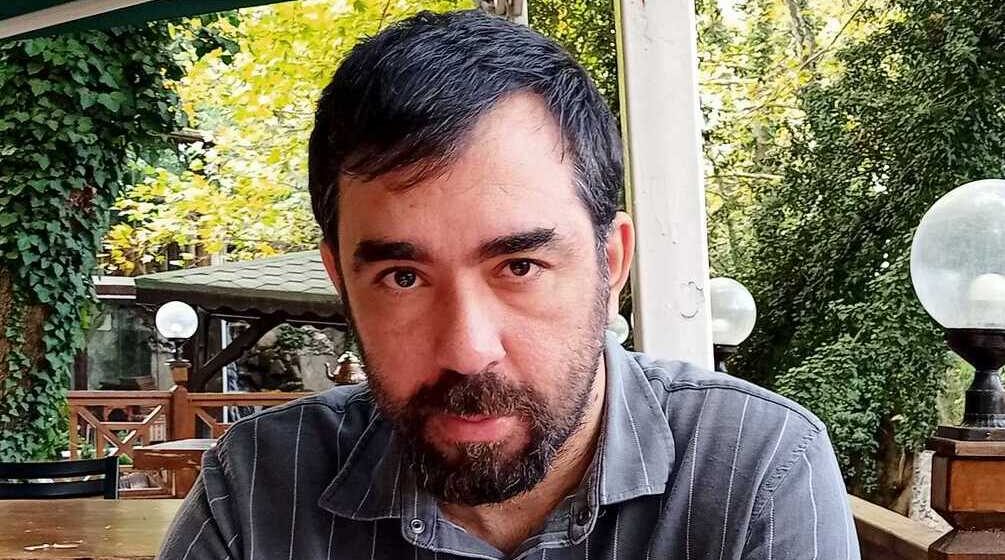 Gökmen Yener: “Düzyazı beni özgürleştirdi diyebilirim.”