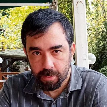 Gökmen Yener: “Düzyazı beni özgürleştirdi diyebilirim.”