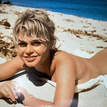 WhatsApp Image 2025-12-28 at 16.17.07 VE TANRI KADINI YARATTI: BRIGITTE BARDOT