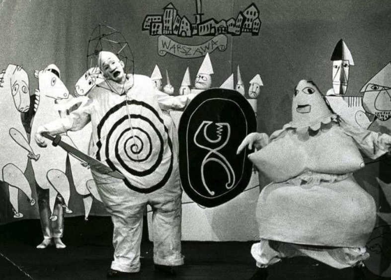 Absürtten Delirmeye Ne Kadarlık Mesafe?