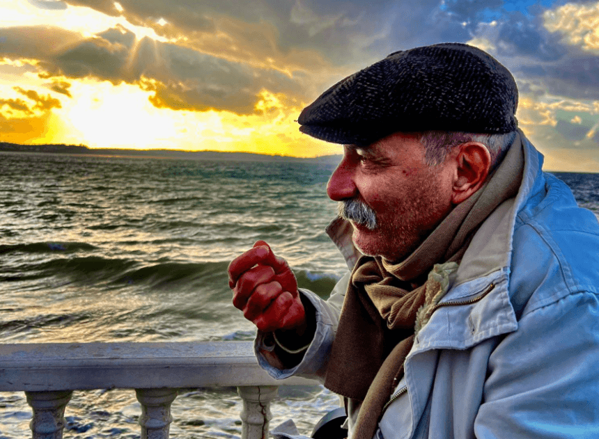 Ekran görüntüsü 2026-04-16 160717 VECDİ ÇIRACIOĞLU’NUN “MAVİDEN / DENİZ GÜZELDİR” KİTABI ÜZERİNE