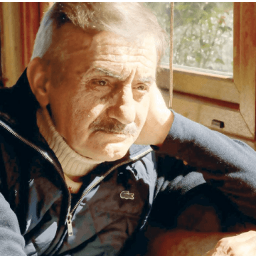 “Paslanmış kapıyı açmak isteyene anahtar”: Yakanıza Gül