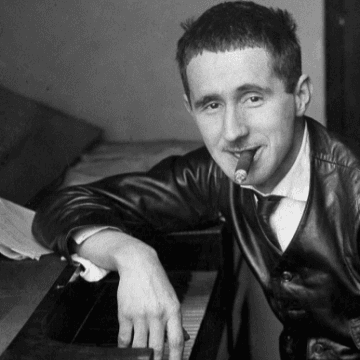 Brecht: O küçük insanları severdi