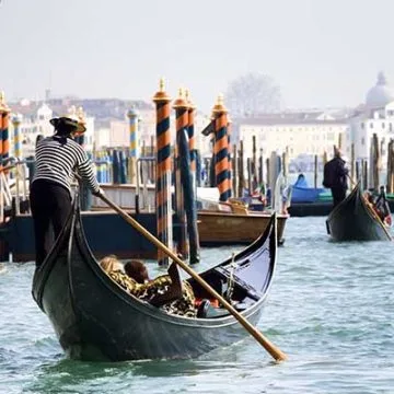 gondola-ride Galeride Değil, Enkazda Gezinmek!
