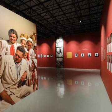 NÂZIM HİKMET’İN EN KAPSAMLI SERGİSİ “ROMANTİKA” İZMİR’DE AÇILDI