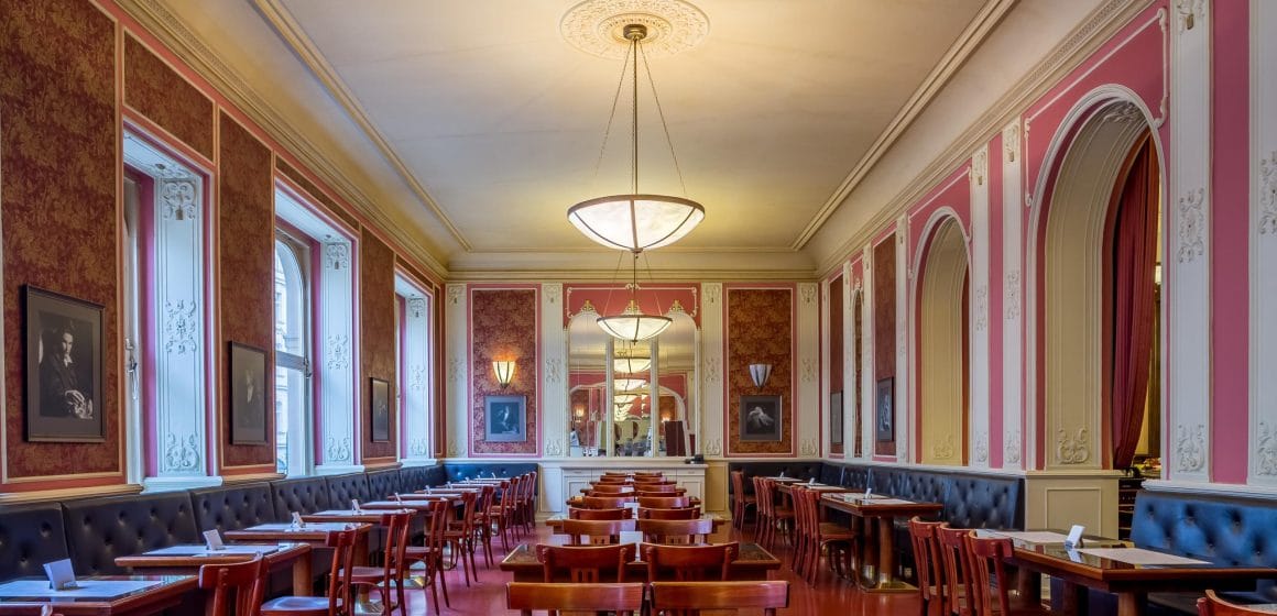 café Louvre Kıraathaneler, kültür ve aydınlar