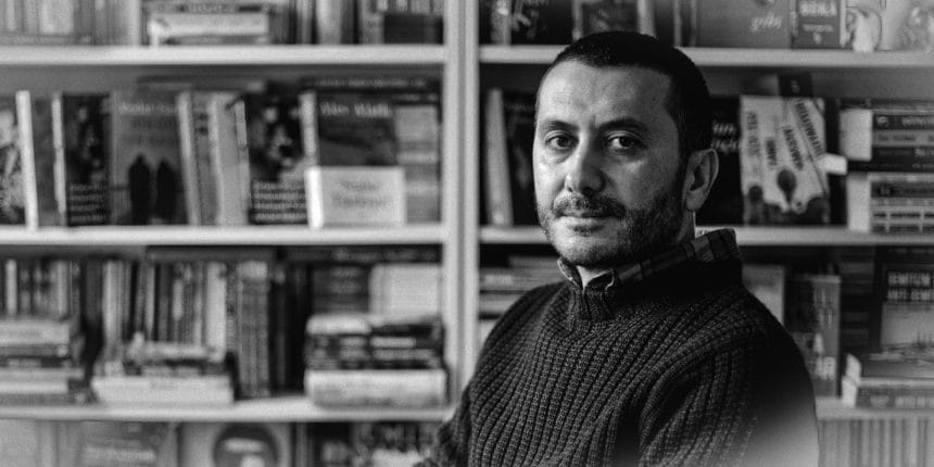 omm Ömer Erdem’in Evvel’inde Dilin Kaybettiği Dünya ve Dünyanın Kaybettiği Dil