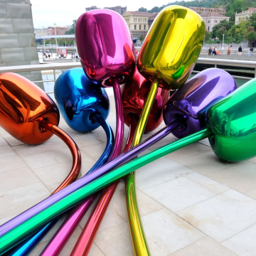 KİTSCH, İRONİ VE POSTMODERNİZM: JEFF KOONS